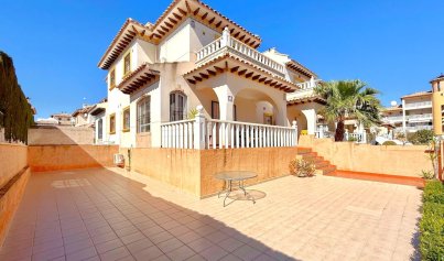 Townhouse - Resale - Orihuela Costa -
                Lomas de Cabo Roig