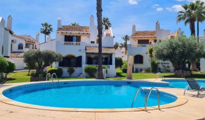 Villa - Återförsäljning - Villamartín - Villamartin