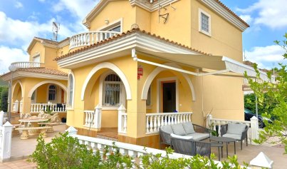 Villa - Herverkoop - Orihuela Costa - Villamartin