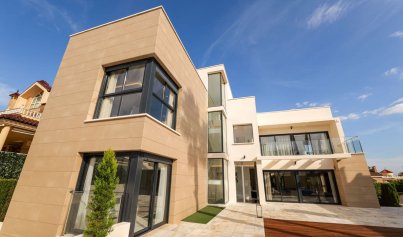 Villa - New Build - Torrevieja -
                Torrevieja