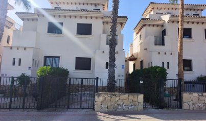 Villa - Resale - Algorfa -
                Algorfa