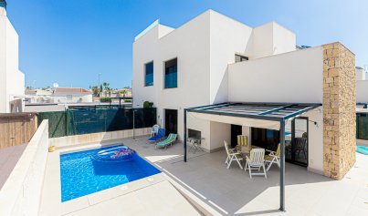 Villa - Resale - Ciudad Quesada -
                Doña Pepa