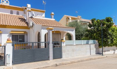 Villa - Resale - La Zenia -
                La Zenia