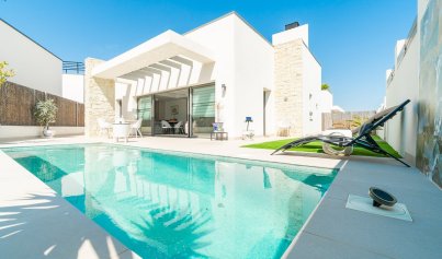 Villa - Resale - Orihuela Costa -
                Campoamor