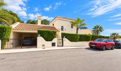 Villa - Resale - Orihuela Costa -
                Las Ramblas