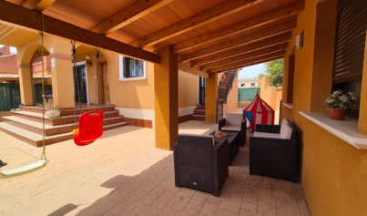 Villa - Resale - Torrevieja -
                Costa Blanca Sur