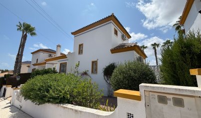 Villa - Resale - Villamartín -
                Villamartin, Orihuela Costa