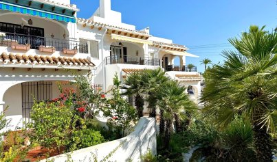 Villa - Resale - Villamartín -
                Villamartin