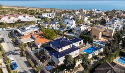 Villa - Wiederverkauf - La Mata -
                La Mata