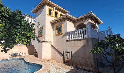Villa - Wiederverkauf - La Zenia -
                Costa Blanca