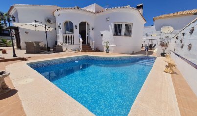 Villa - Wiederverkauf - Orihuela Costa -
                La Florida