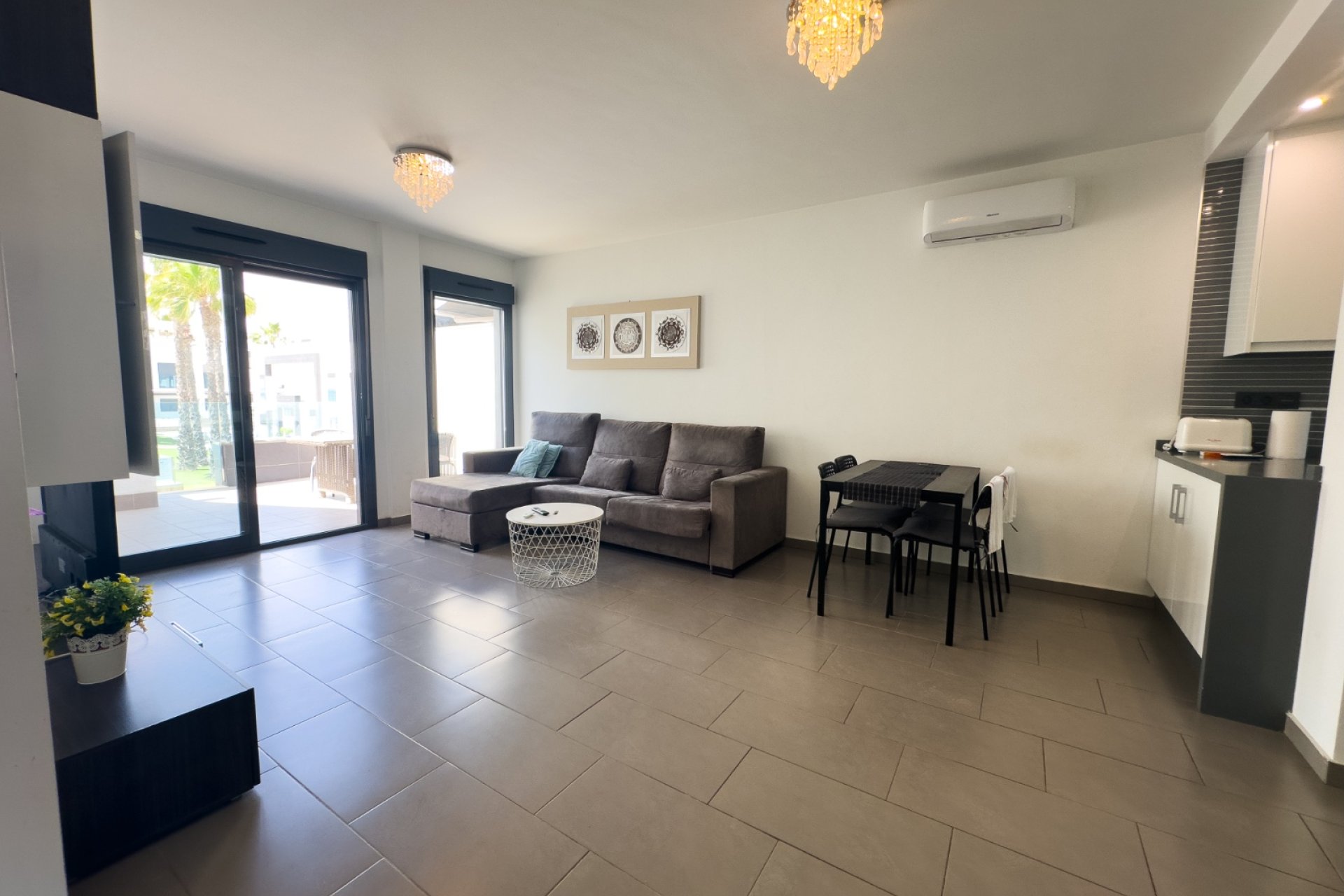 Wiederverkauf - Bungalow -
La Zenia