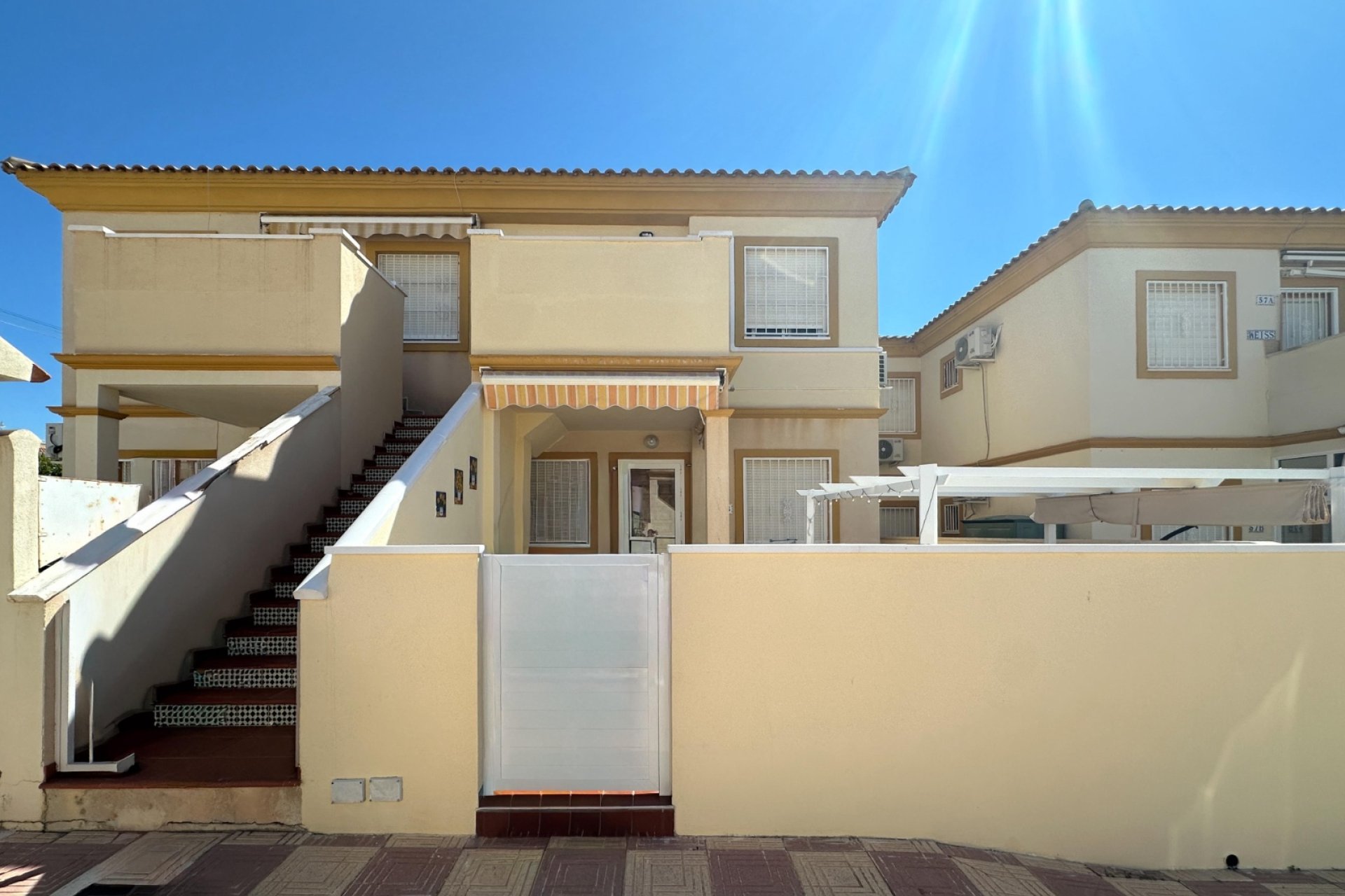 Wiederverkauf - Bungalow -
Orihuela Costa - Lomas de Cabo Roig