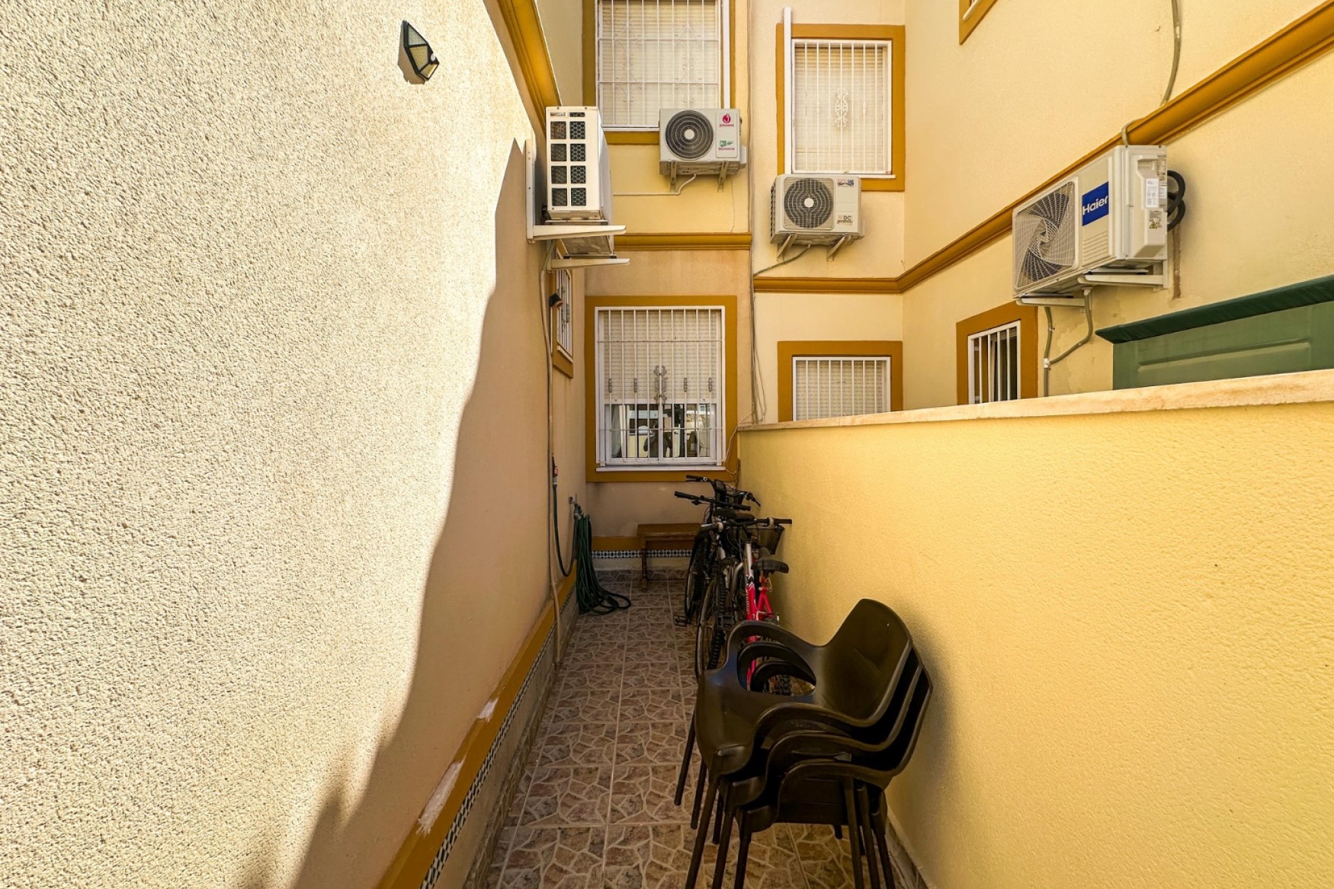 Wiederverkauf - Bungalow -
Orihuela Costa - Lomas de Cabo Roig