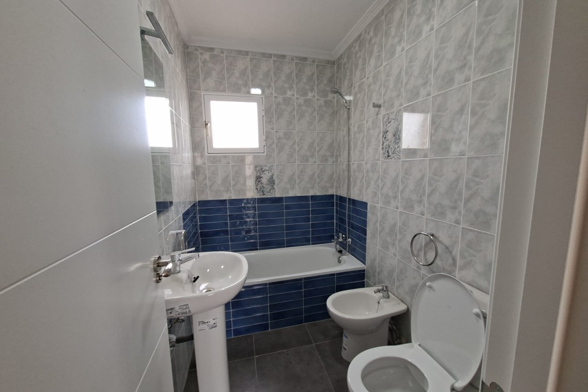 Wiederverkauf - Bungalow -
Orihuela Costa - Playa Flamenca