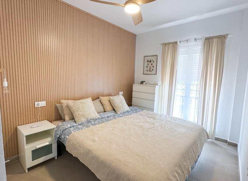 Wiederverkauf - Bungalow -
Orihuela Costa - Playa Flamenca