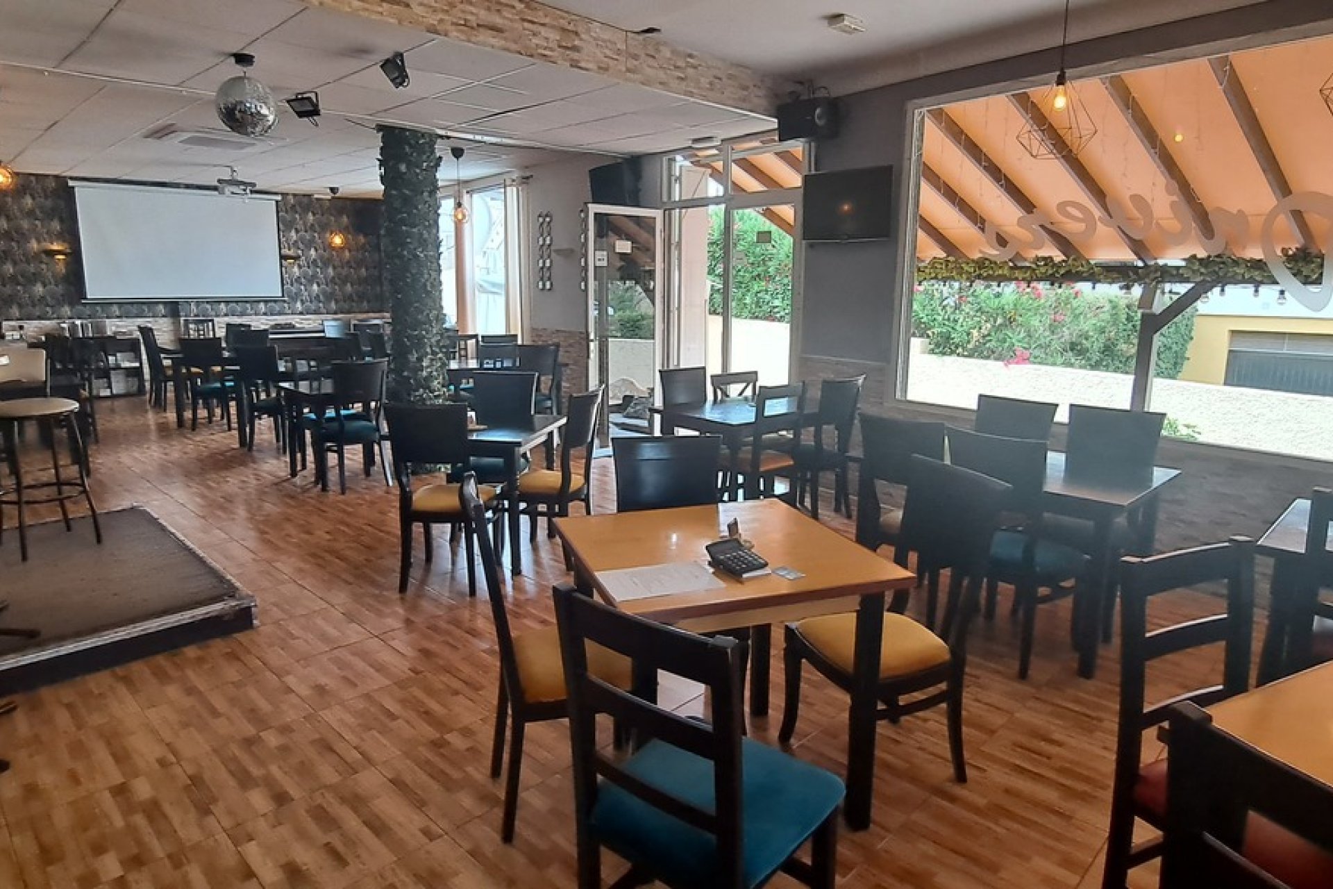 Wiederverkauf - Kommerziell -
Villamartín - Orihuela Costa