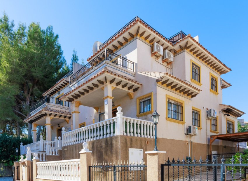 Wiederverkauf - Quad House -
Villamartín - Pinada Golf