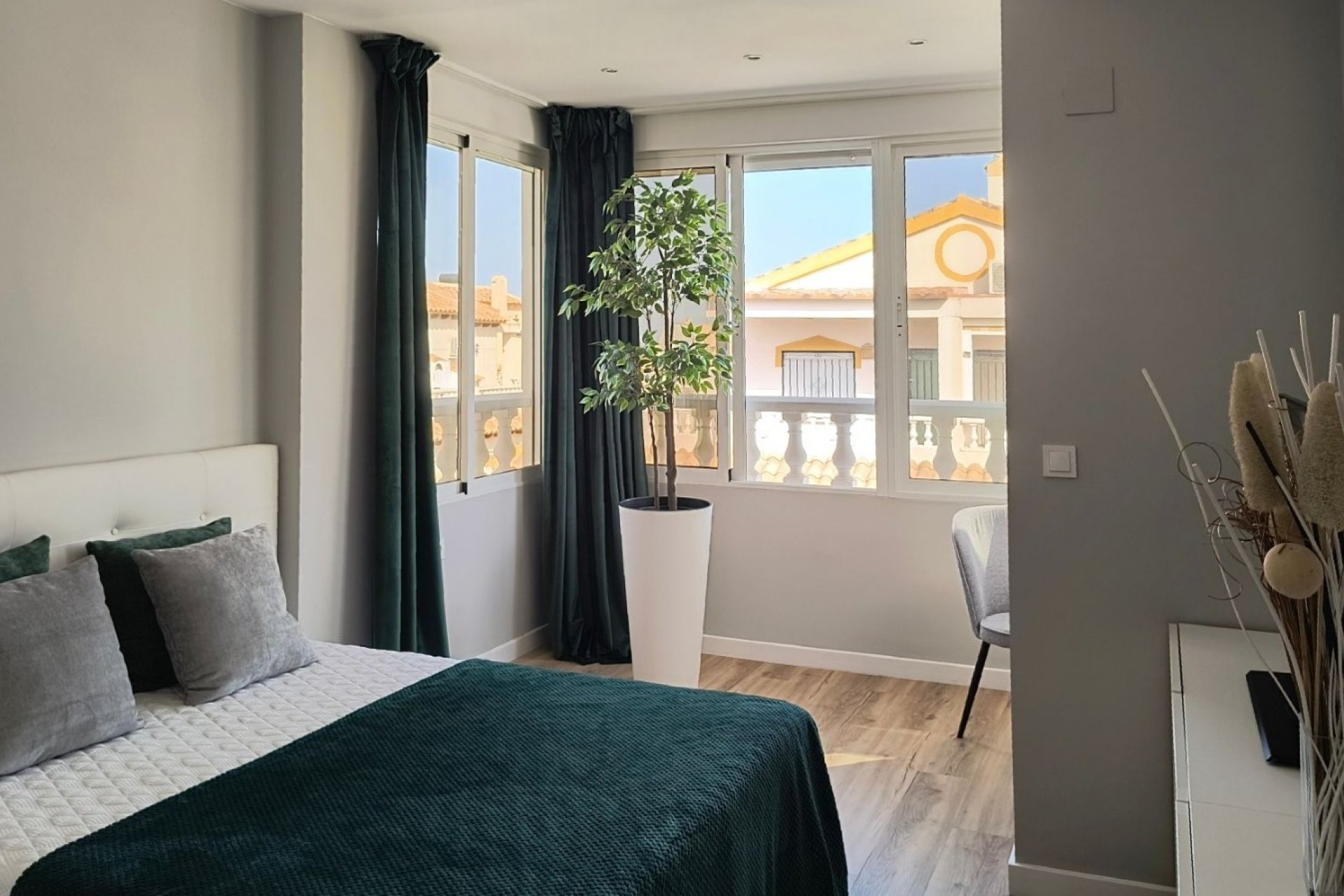 Wiederverkauf - Stadthaus -
Alicante - La Florida