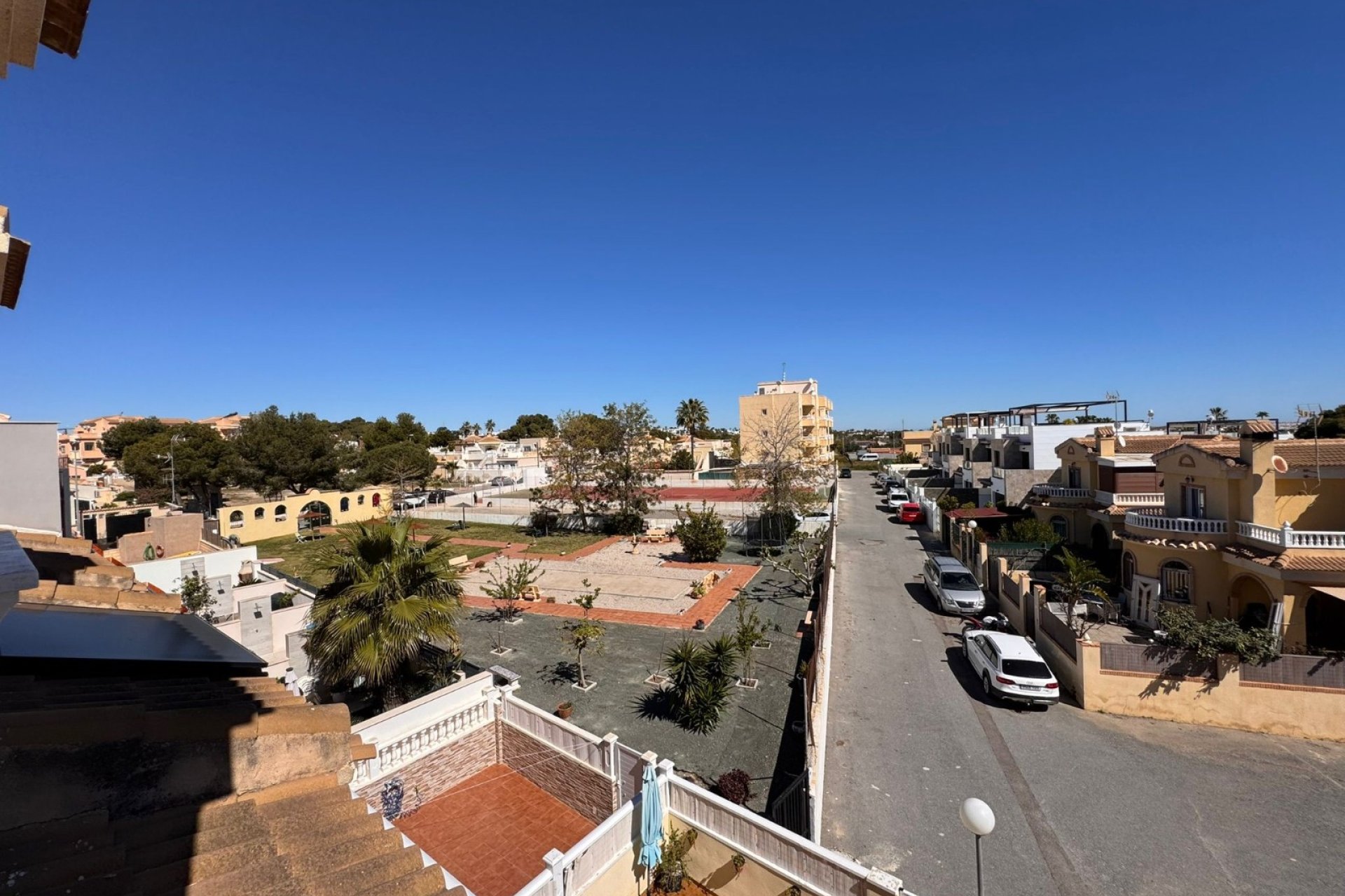 Wiederverkauf - Stadthaus -
Campoamor