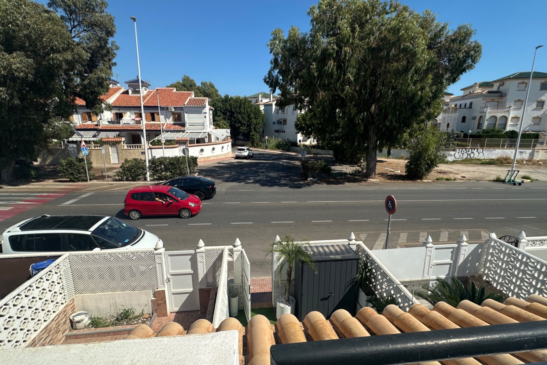 Wiederverkauf - Stadthaus -
La Mata