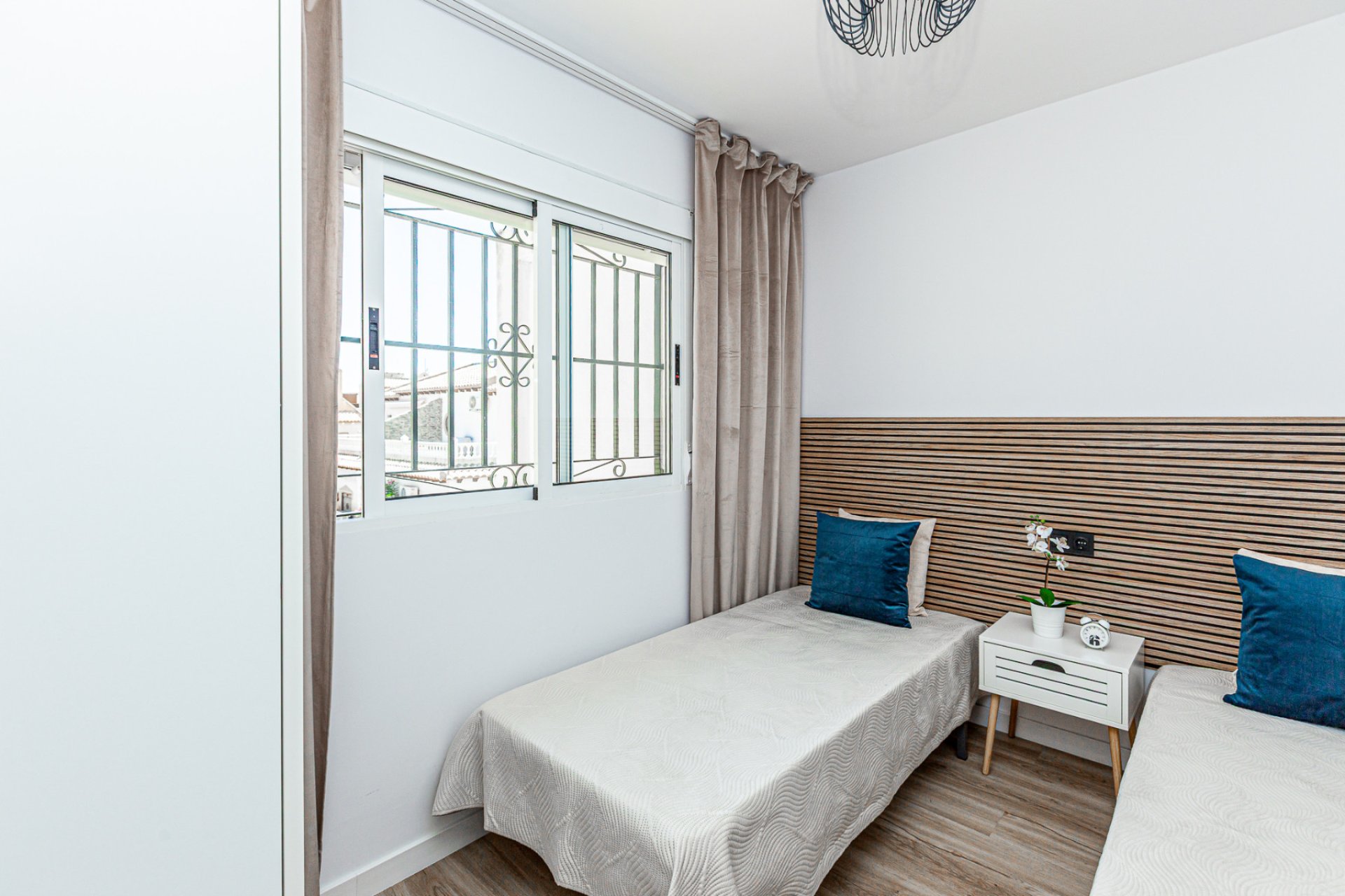 Wiederverkauf - Stadthaus -
Los Altos