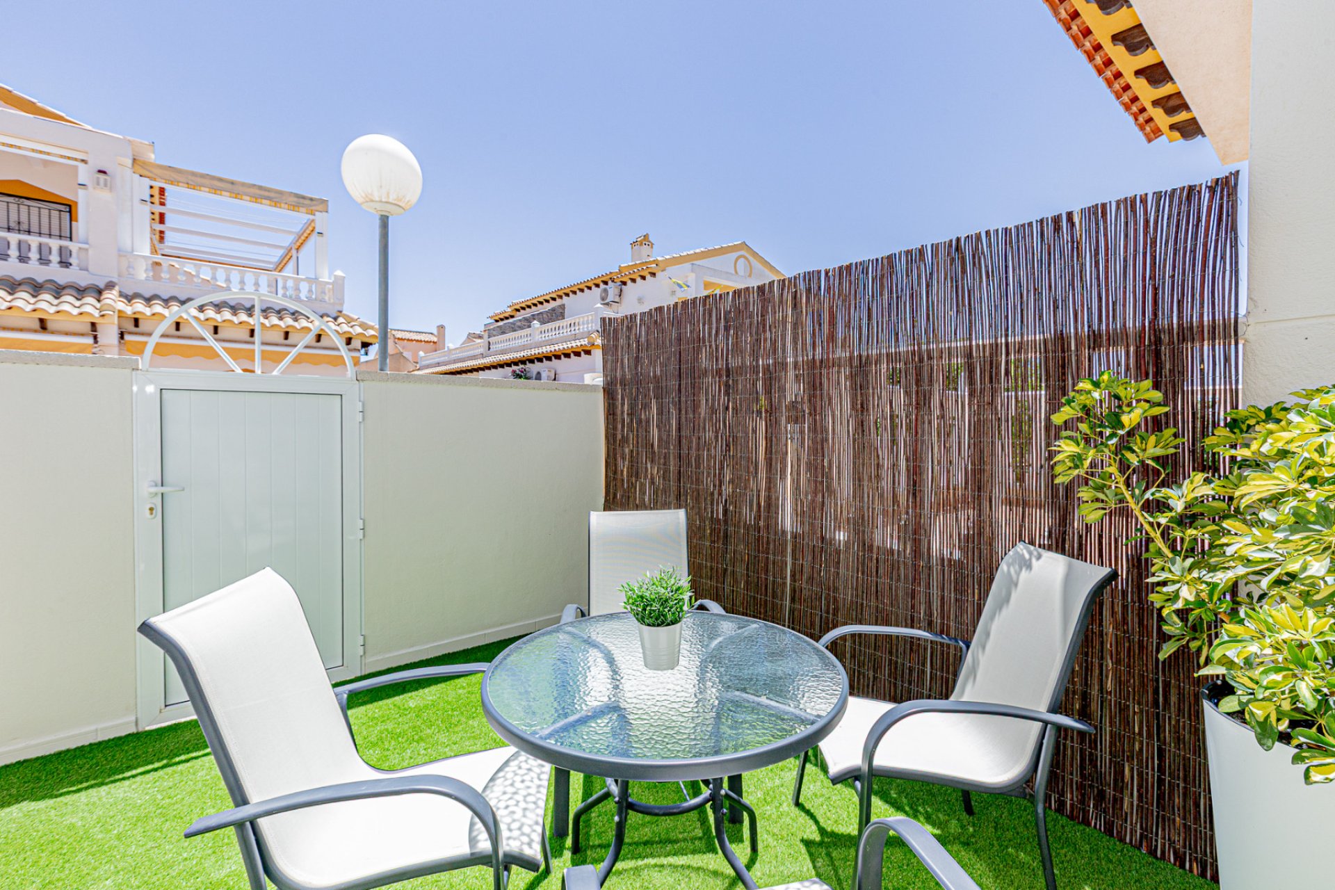 Wiederverkauf - Stadthaus -
Los Altos