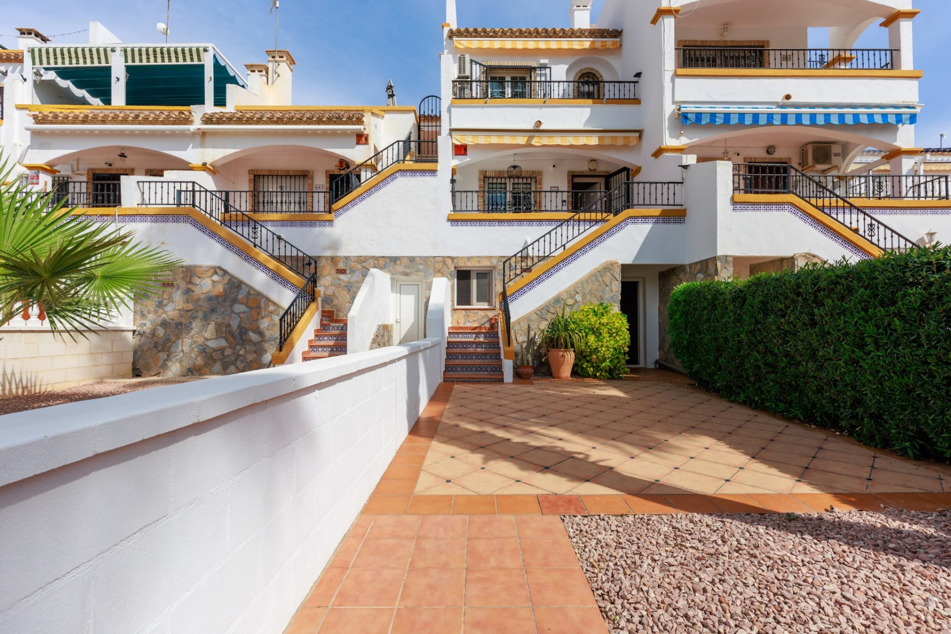 Wiederverkauf - Stadthaus -
Los Dolses