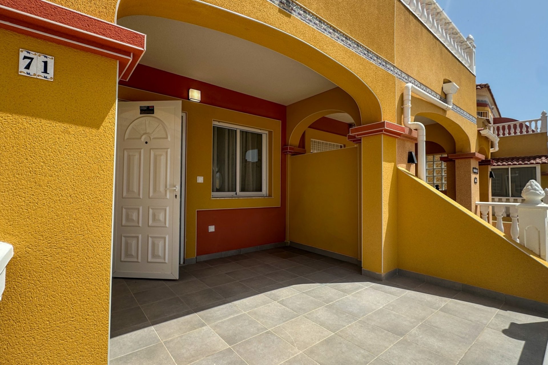 Wiederverkauf - Stadthaus -
Orihuela Costa - Cabo Roig