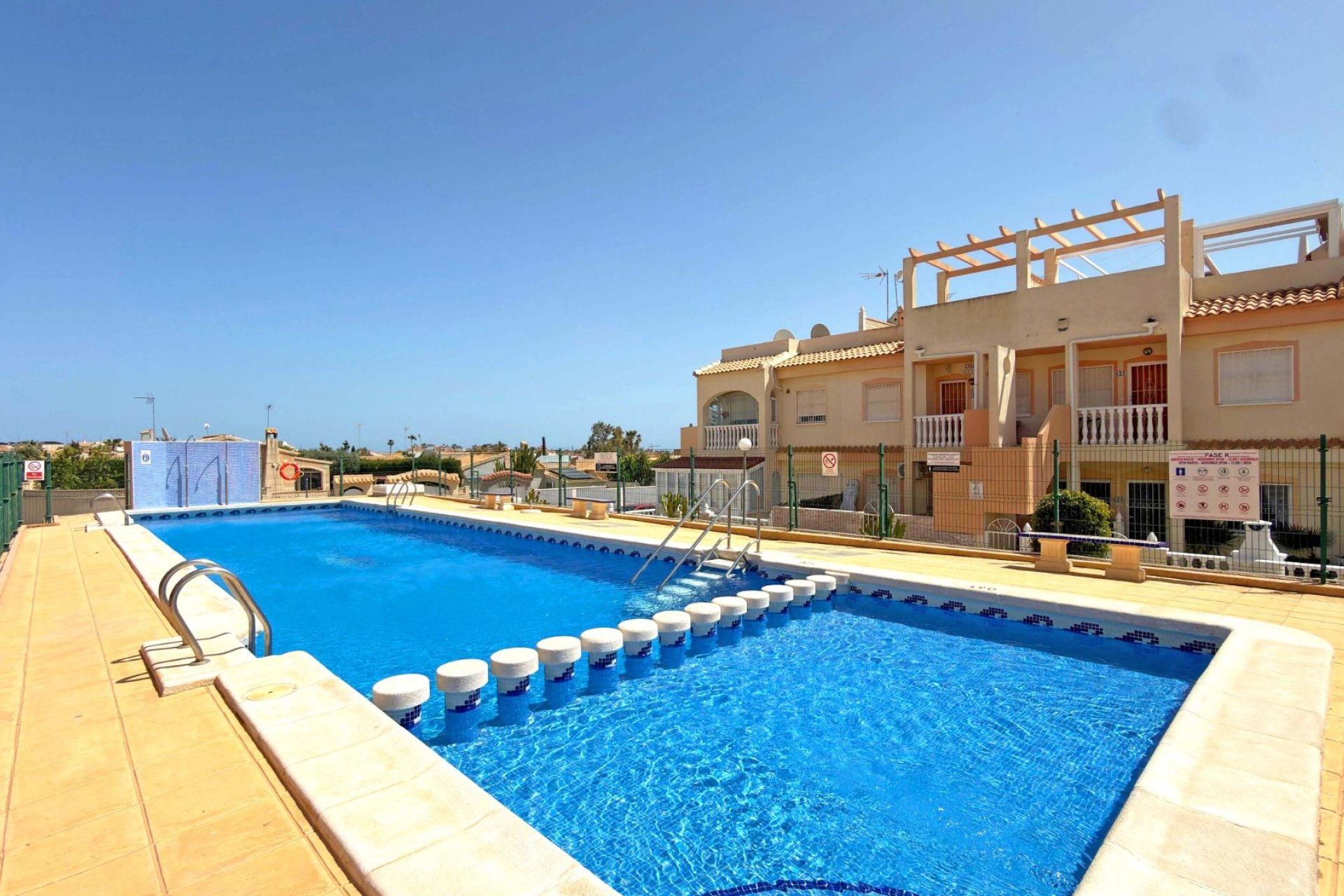 Wiederverkauf - Stadthaus -
Orihuela Costa - La Florida