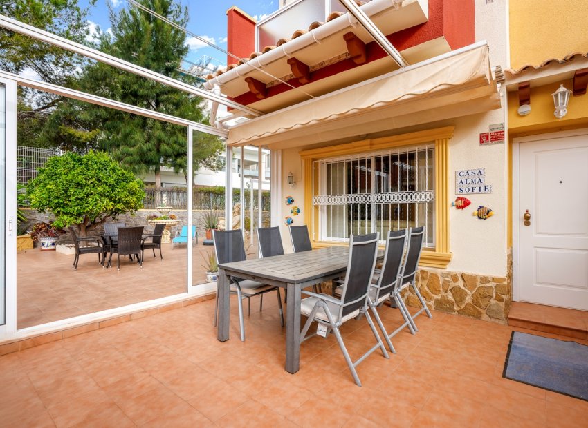 Wiederverkauf - Stadthaus -
Orihuela Costa - Villamartin