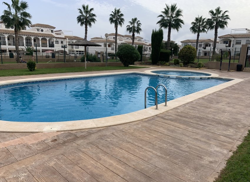 Wiederverkauf - Stadthaus -
Punta Prima