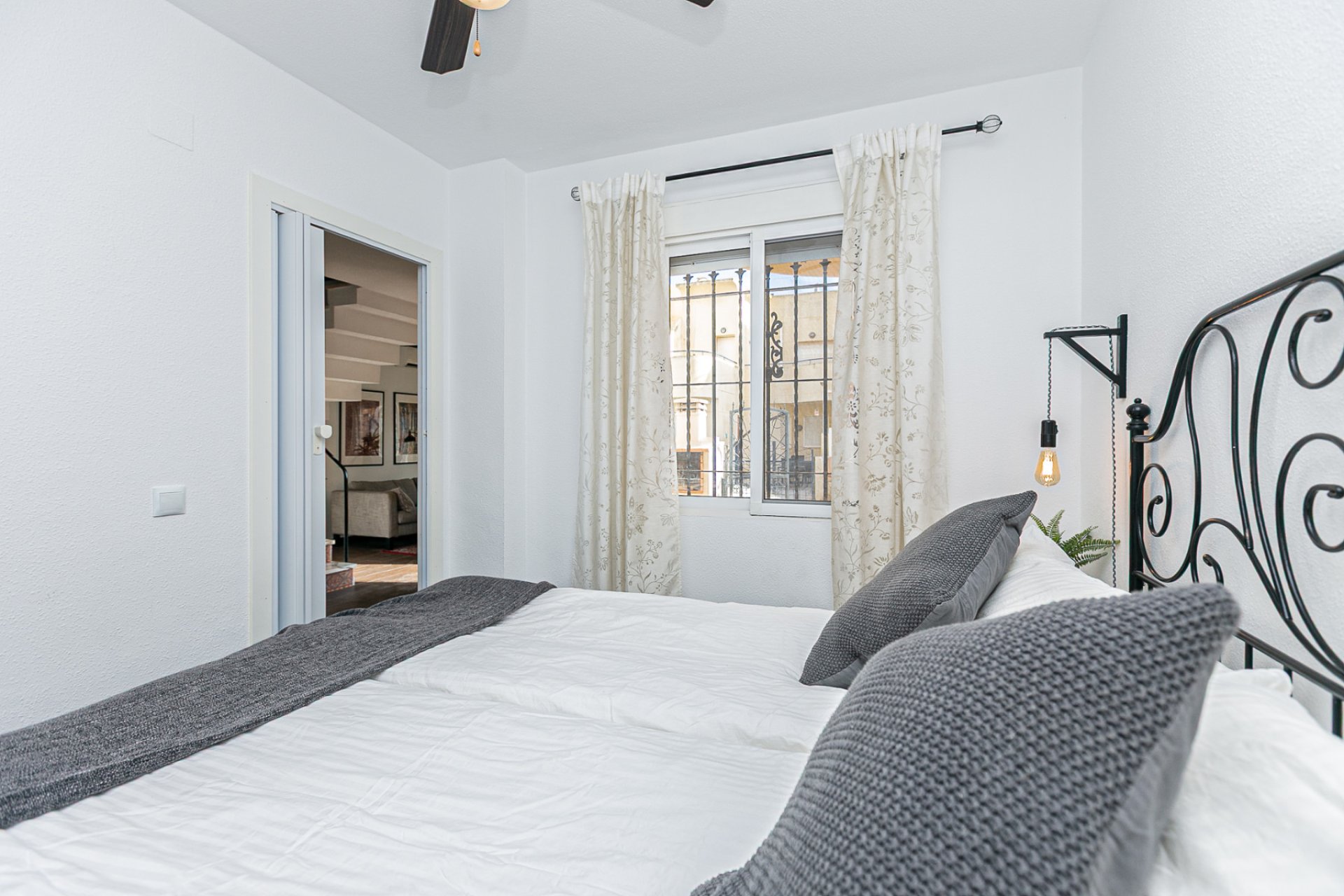 Wiederverkauf - Stadthaus -
Torrevieja - Torretas