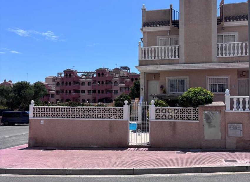 Wiederverkauf - Stadthaus -
Villamartín - Costa Blanca