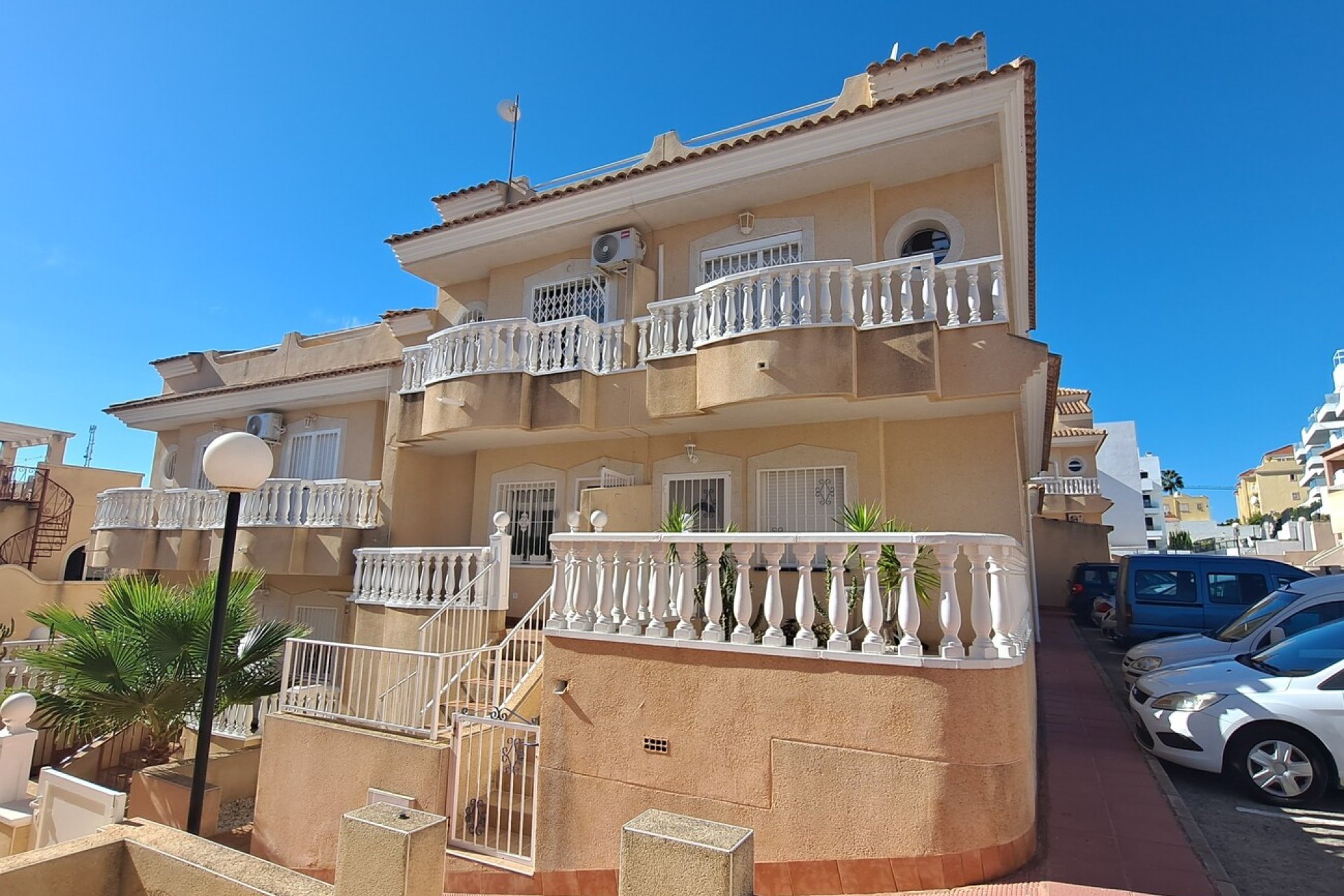 Wiederverkauf - Stadthaus -
Villamartín - Las Filipinas