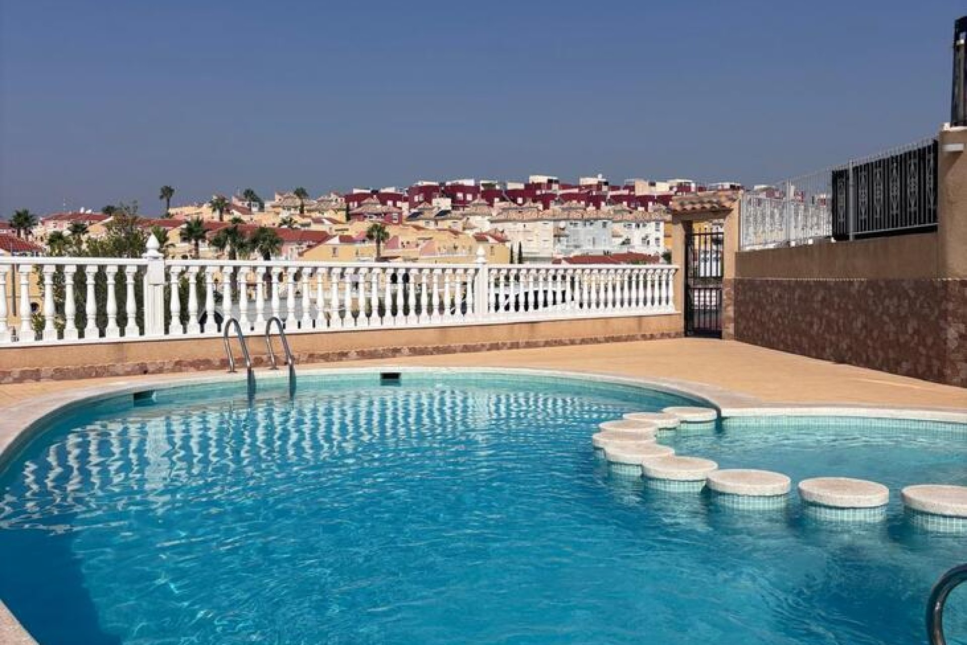 Wiederverkauf - Stadthaus -
Villamartín - Orihuela Costa