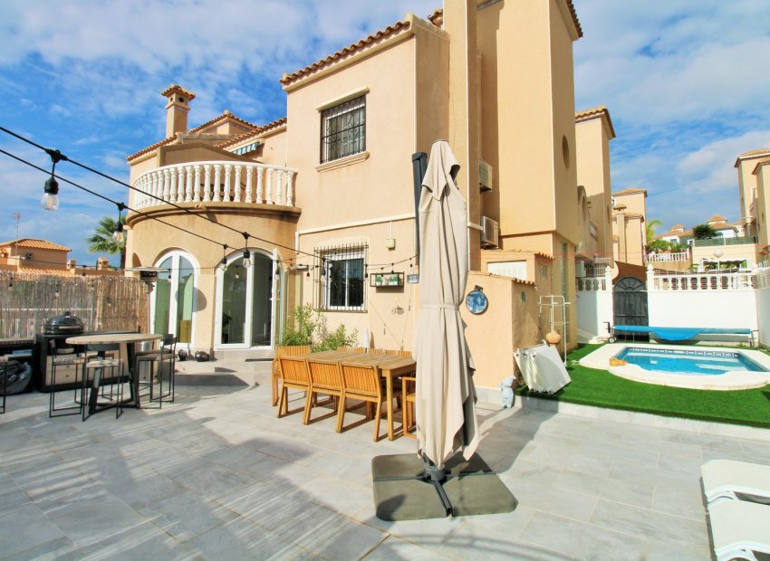 Wiederverkauf - Stadthaus -
Villamartín - Villamartin