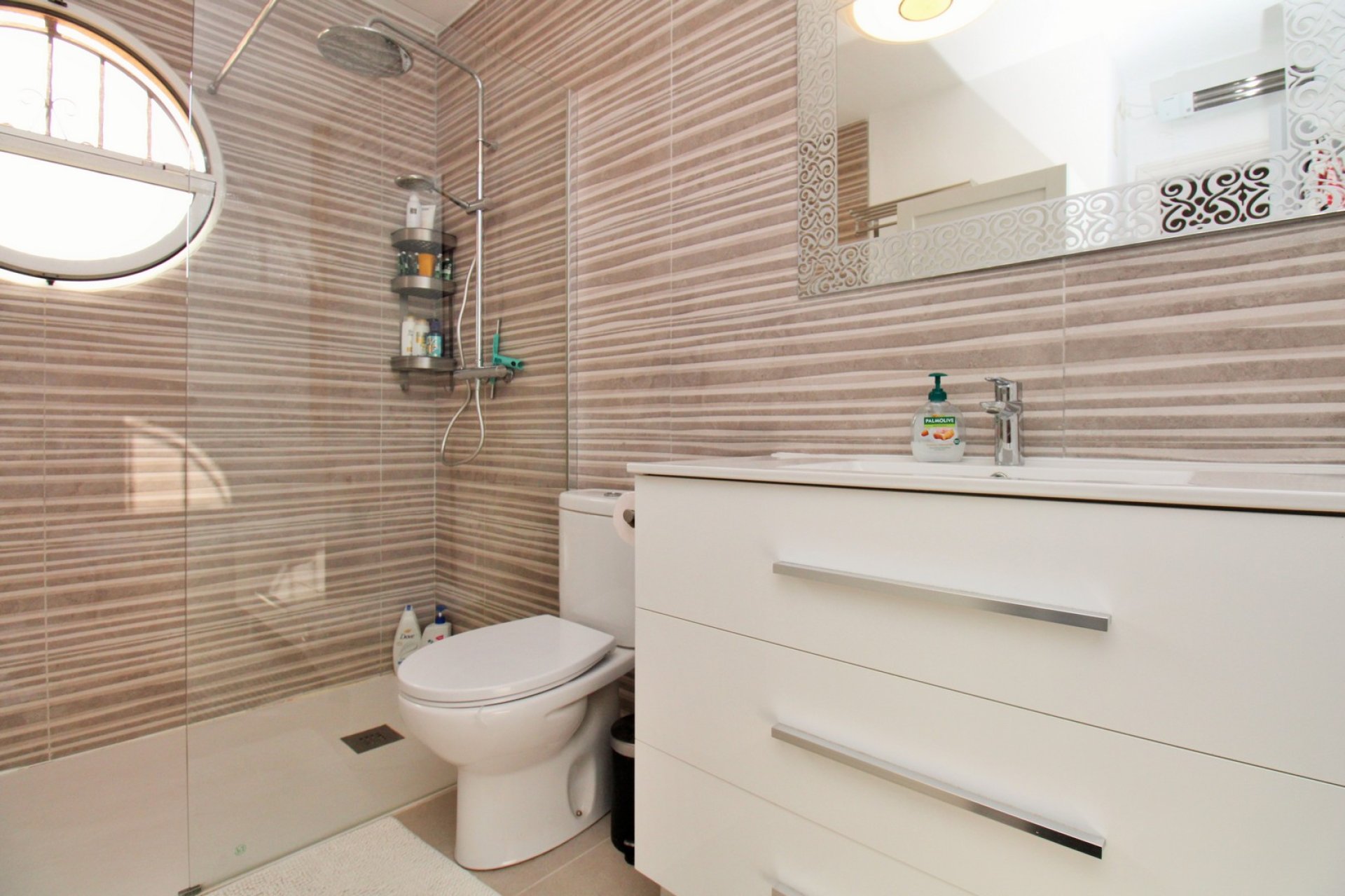 Wiederverkauf - Stadthaus -
Villamartín - Villamartin