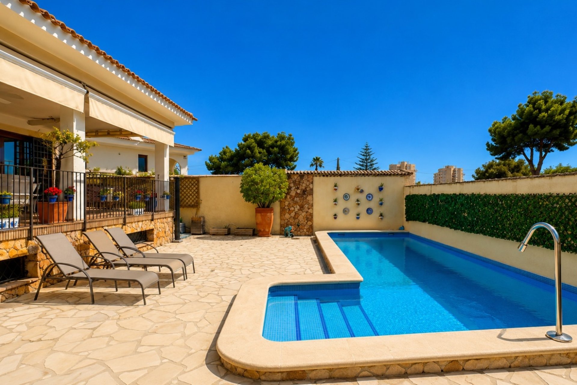 Wiederverkauf - Villa -
Campoamor - Dehesa de Campoamor