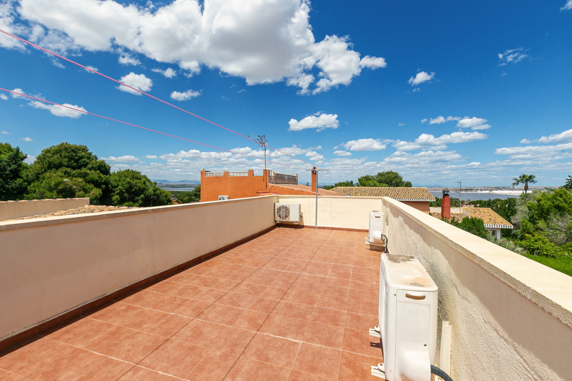 Wiederverkauf - Villa -
Los Balcones - Los Balcones - Los Altos del Edén