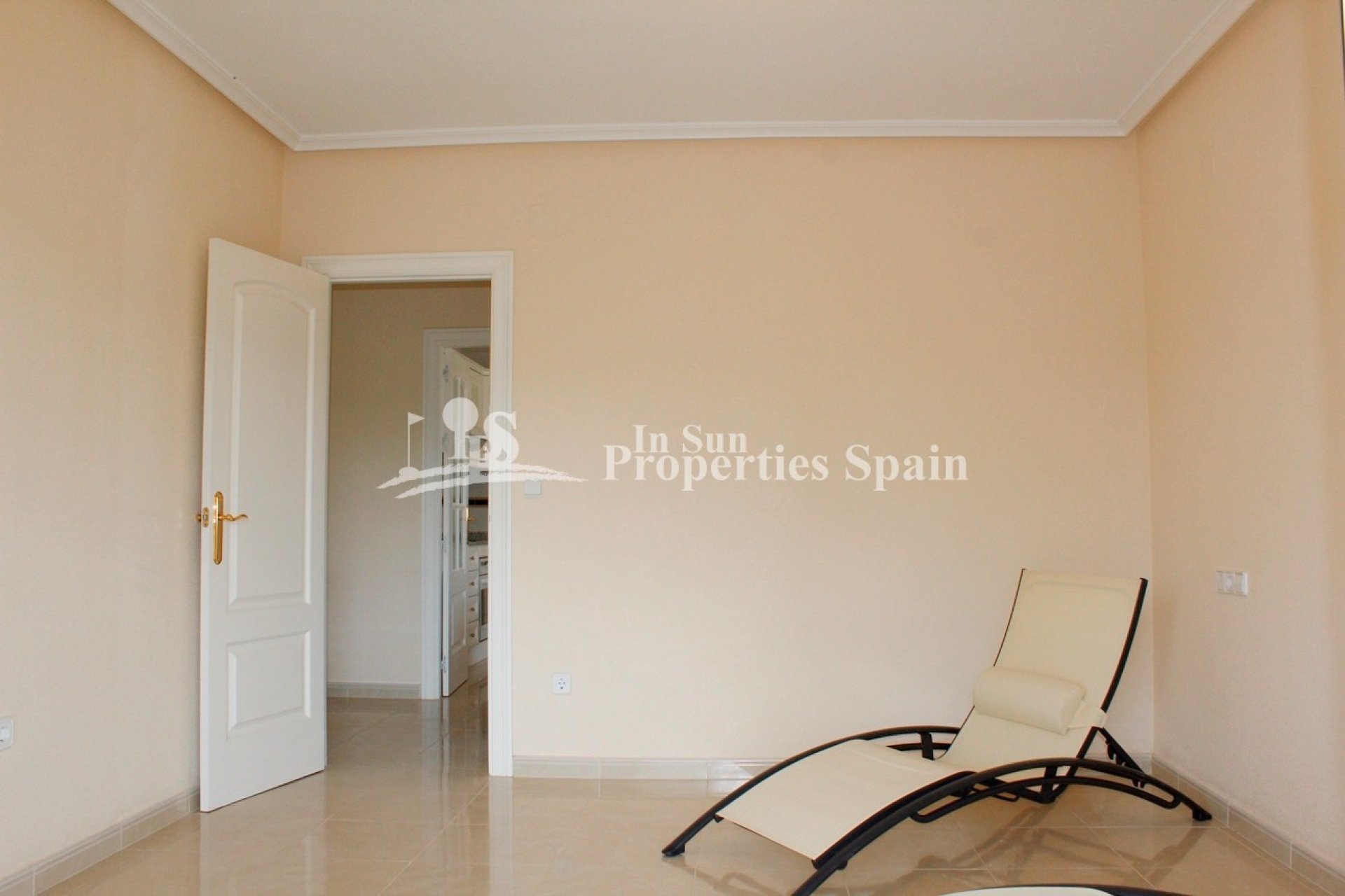 Wiederverkauf - Villa -
Orihuela Costa - Campoamor Golf