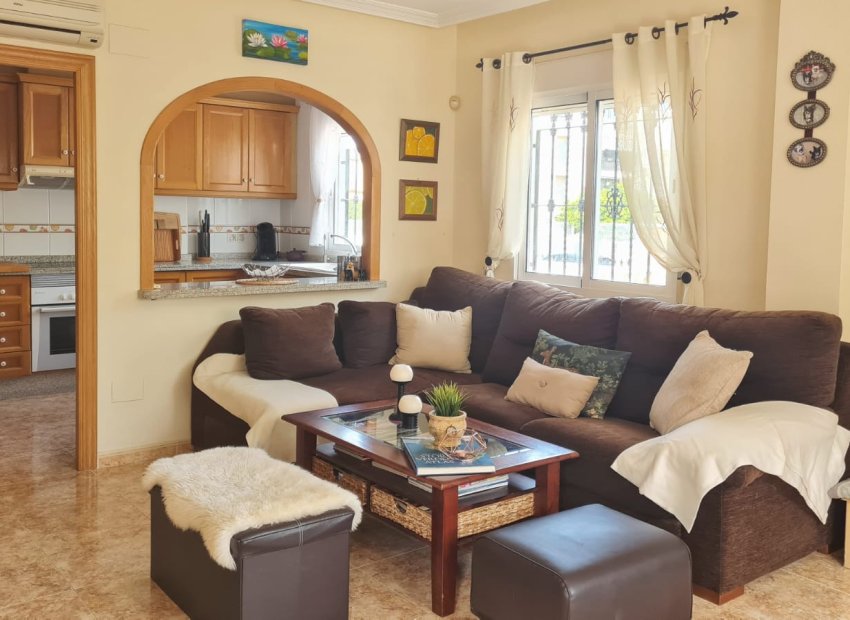 Wiederverkauf - Villa -
Orihuela Costa - Los Dolses