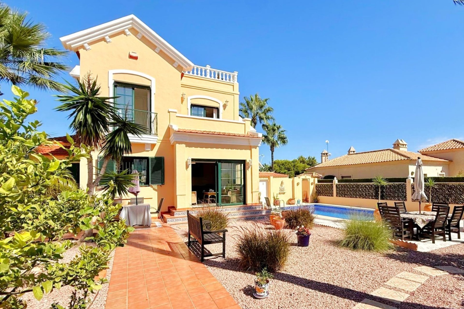 Wiederverkauf - Villa -
Orihuela Costa - Los Dolses