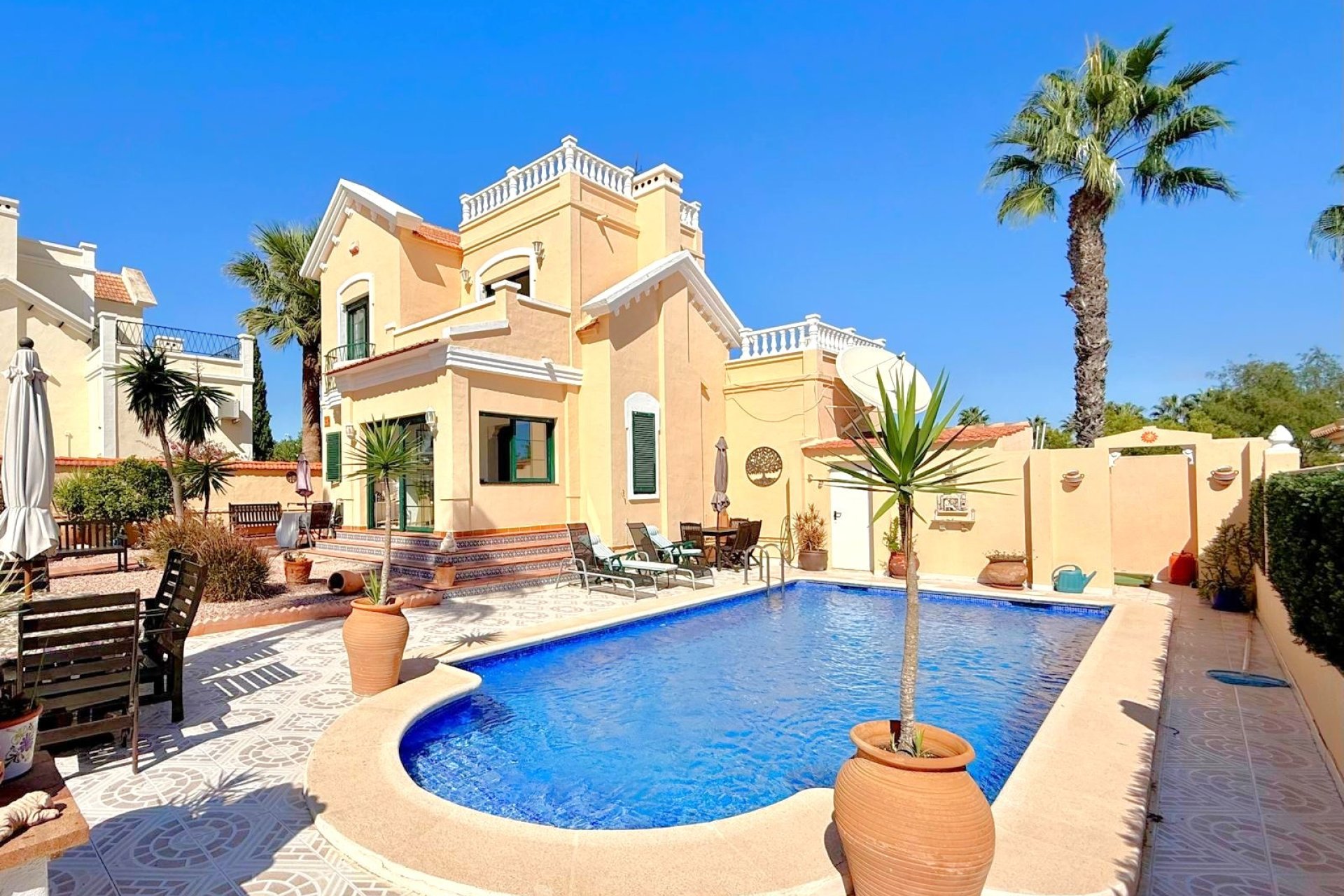Wiederverkauf - Villa -
Orihuela Costa - Los Dolses