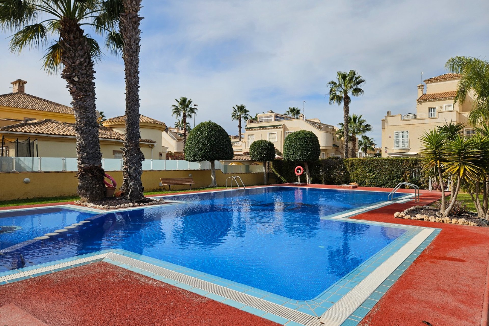Wiederverkauf - Villa -
Orihuela Costa - Villamartin