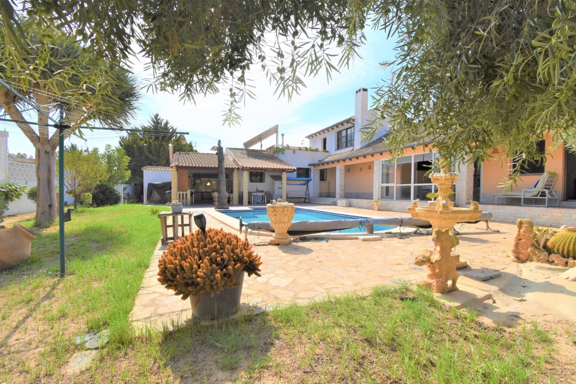 Wiederverkauf - Villa -
Orihuela Costa - Villamartin