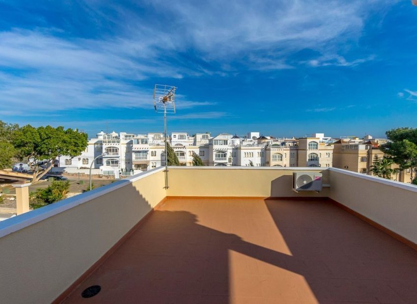 Wiederverkauf - Villa -
Orihuela Costa - Villamartin