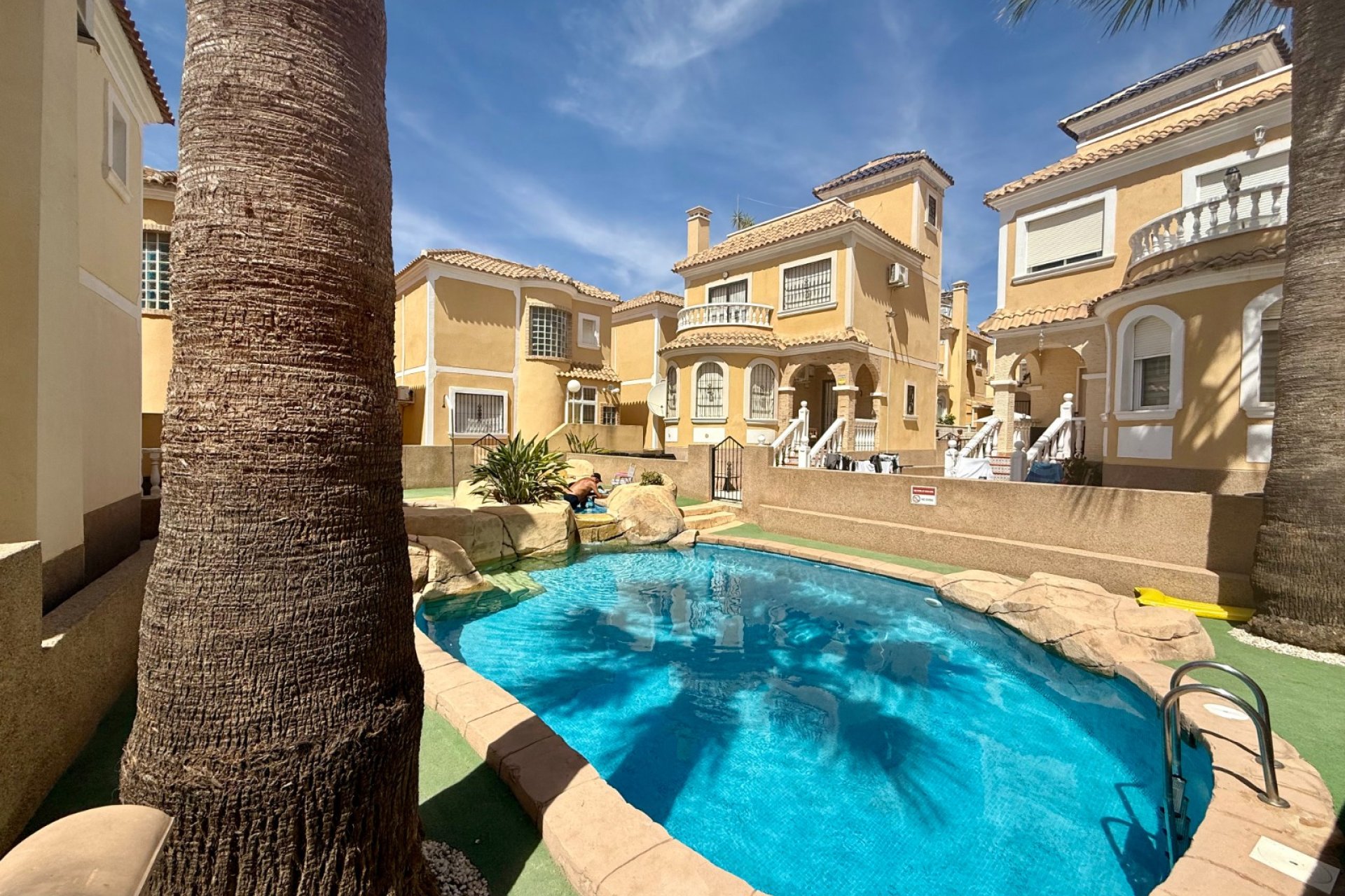 Wiederverkauf - Villa -
Orihuela Costa - Villamartin