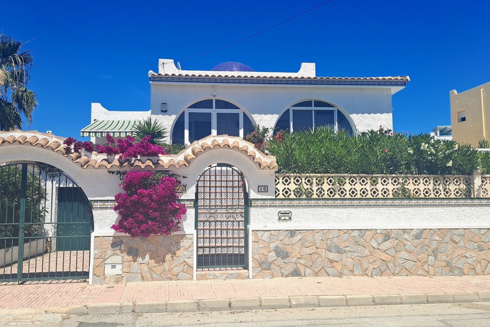 Wiederverkauf - Villa -
Orihuela Costa - Villamartin