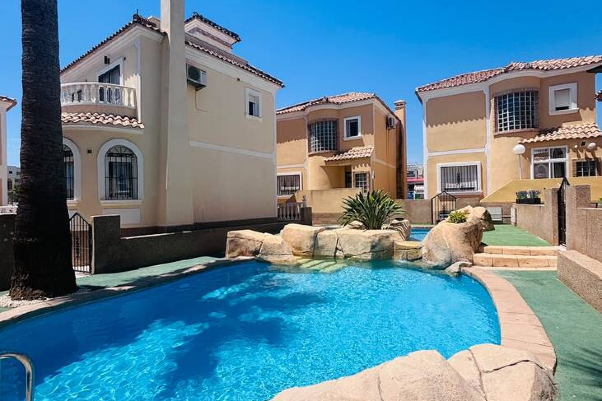 Wiederverkauf - Villa -
Orihuela Costa - Villamartin
